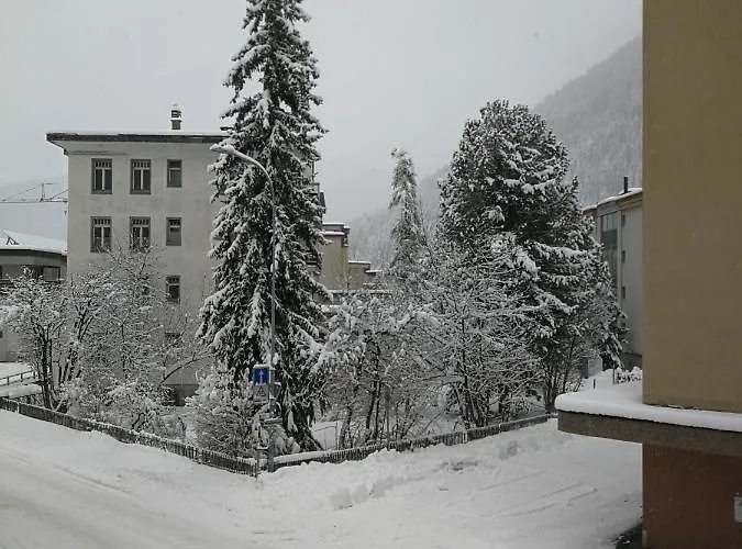 Haus Rhaetikon 1. Og, Links Apartment Davos