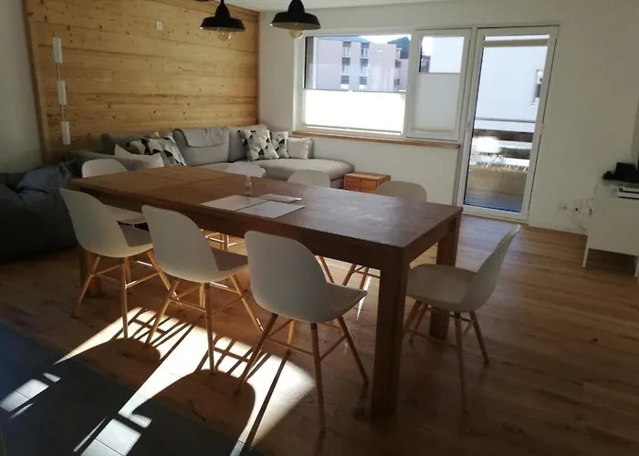 Haus Rhaetikon 1. Og, Links Lejlighed *