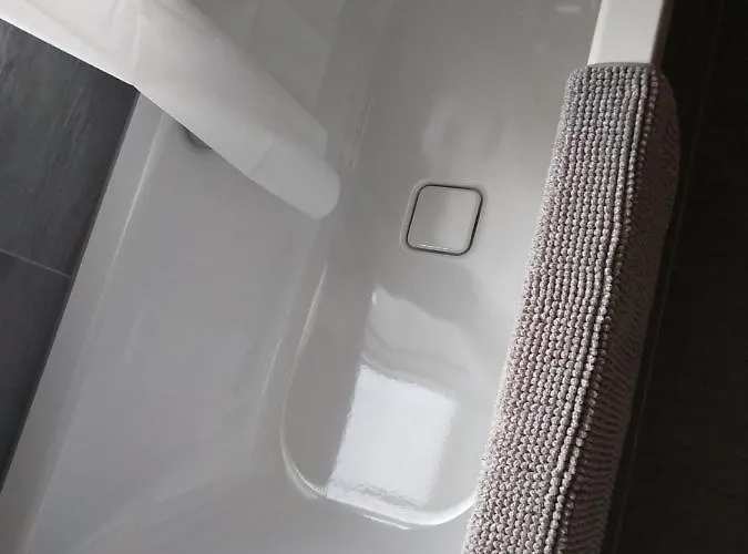 Apartment Haus Rhaetikon 1. Og, Links *