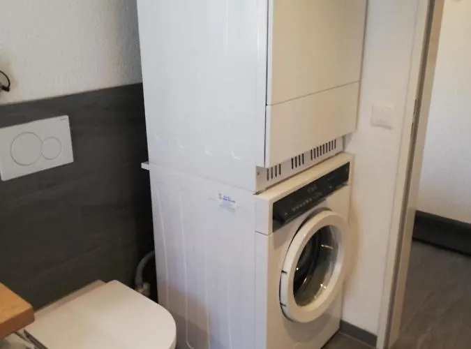 Haus Rhaetikon 1. Og, Links * Davos